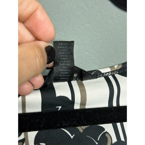 Soma Women's Medium Built-In Wireless Bra Sleeveless Stretch Floral Tank - Picture 4 of 8